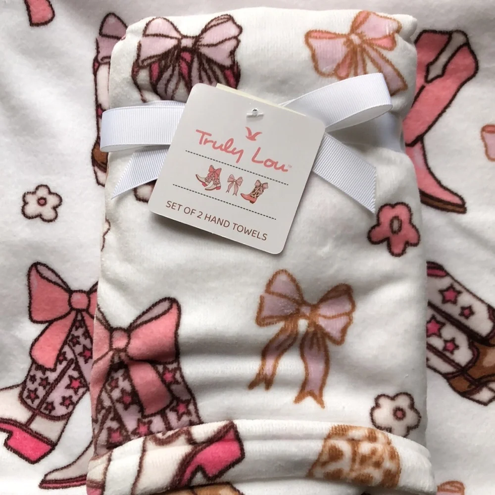 Truly Lou Western Cowgirl BOOTS & BOWS Bath and Hand Towels